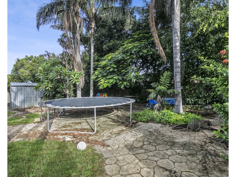 2 Moana Crescent, Birkdale QLD 4159