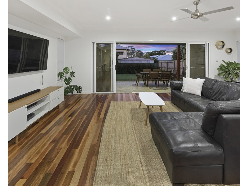 12 Edith Street, Wellington Point QLD 4160