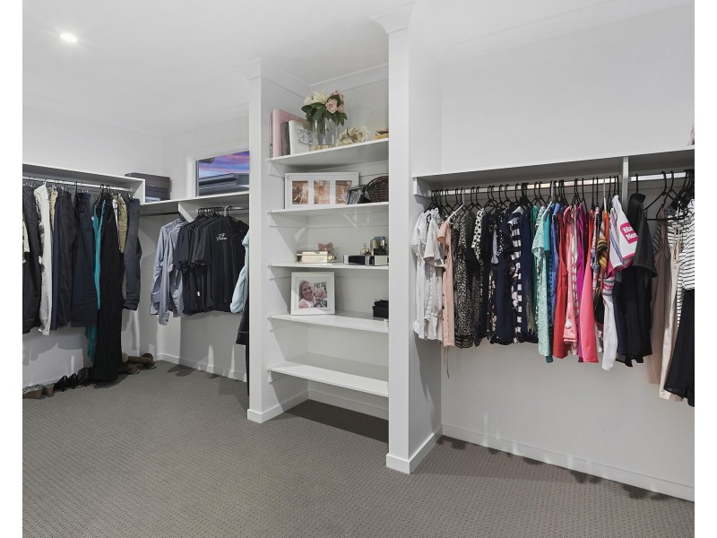 12 Edith Street, Wellington Point QLD 4160