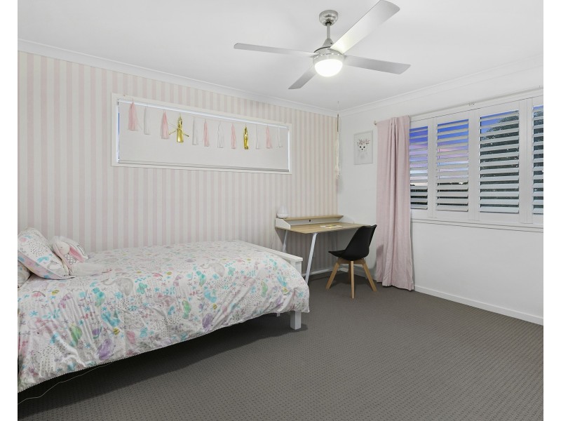 12 Edith Street, Wellington Point QLD 4160