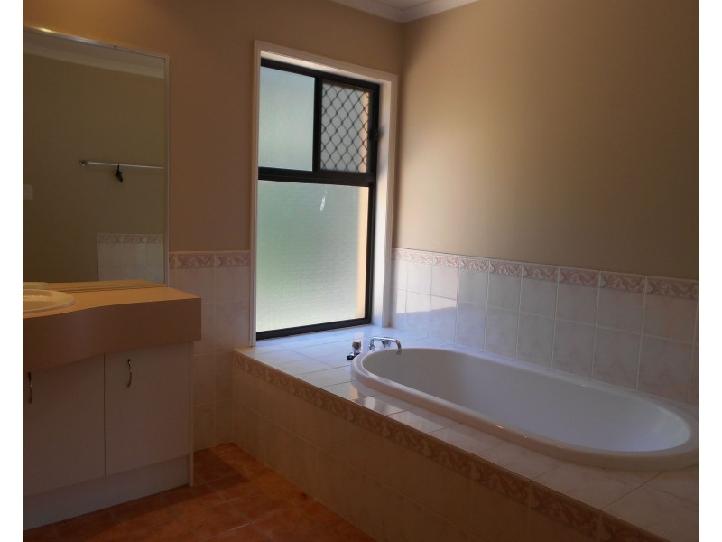 23 Springacre Road, Thornlands QLD 4164