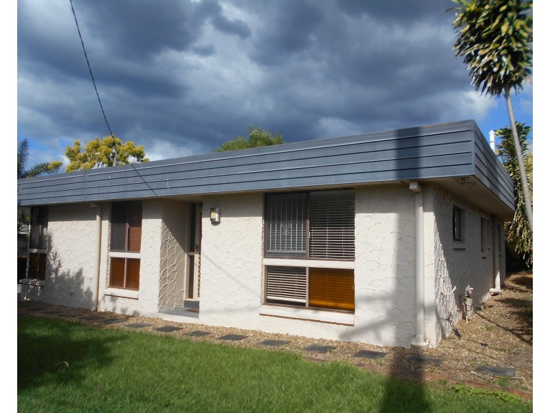 32 Davidson Street, Wynnum QLD 4178
