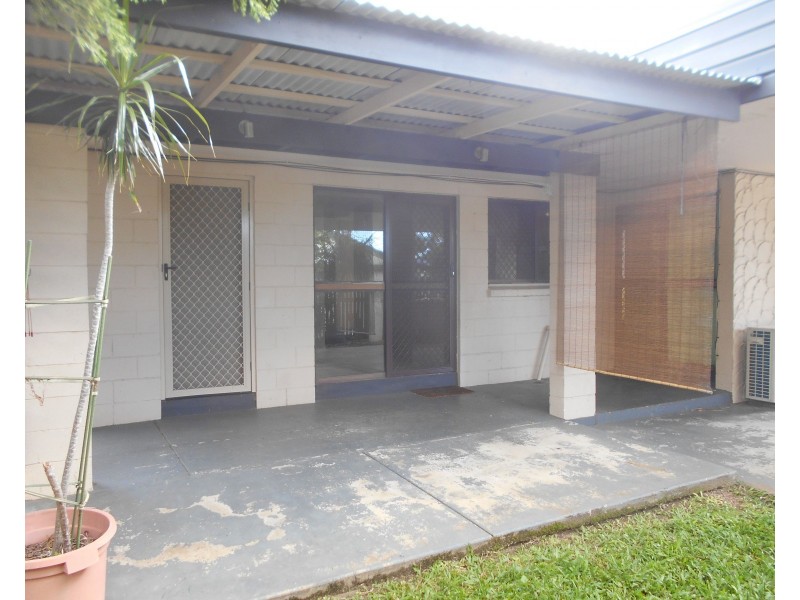 32 Davidson Street, Wynnum QLD 4178