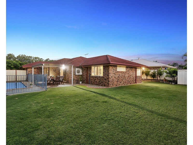 12 Schonrock Street, Wellington Point QLD 4160