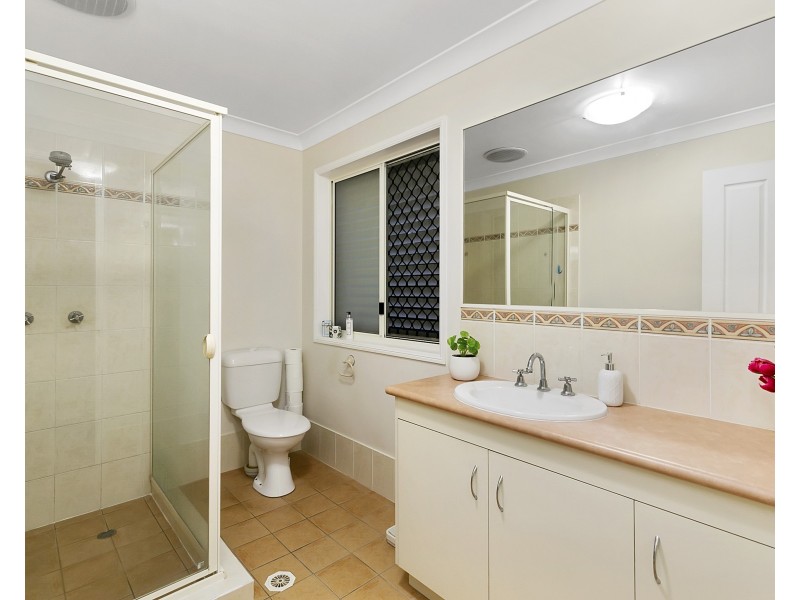 12 Schonrock Street, Wellington Point QLD 4160