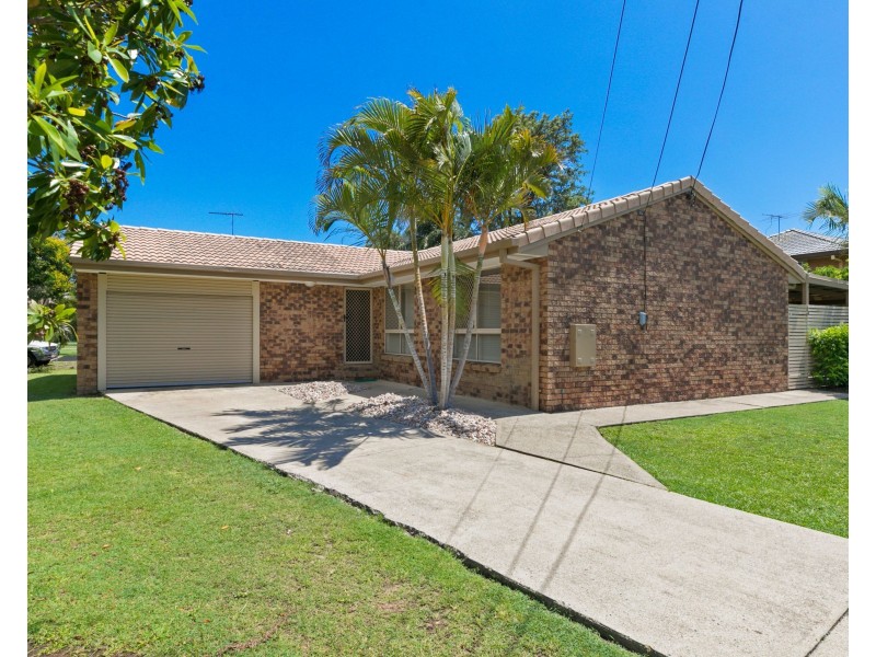 13 Makaha Drive, Birkdale QLD 4159