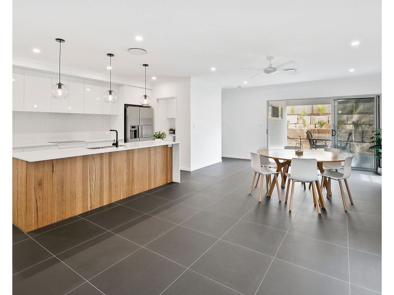 16 Congreve Crescent, Thornlands QLD 4164