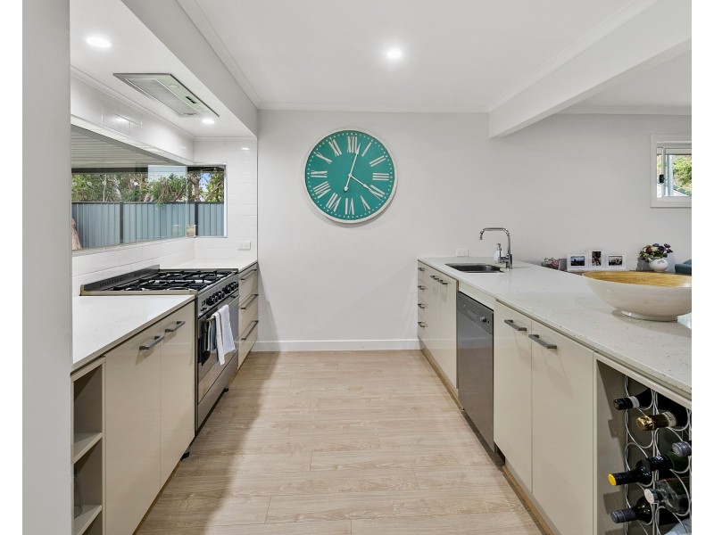 12 Frank Street, Thorneside QLD 4158