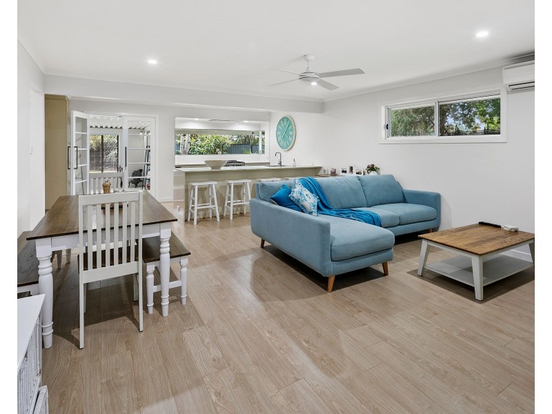 12 Frank Street, Thorneside QLD 4158