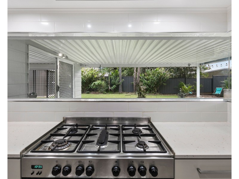 12 Frank Street, Thorneside QLD 4158