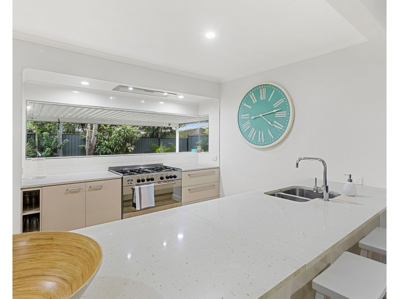 12 Frank Street, Thorneside QLD 4158