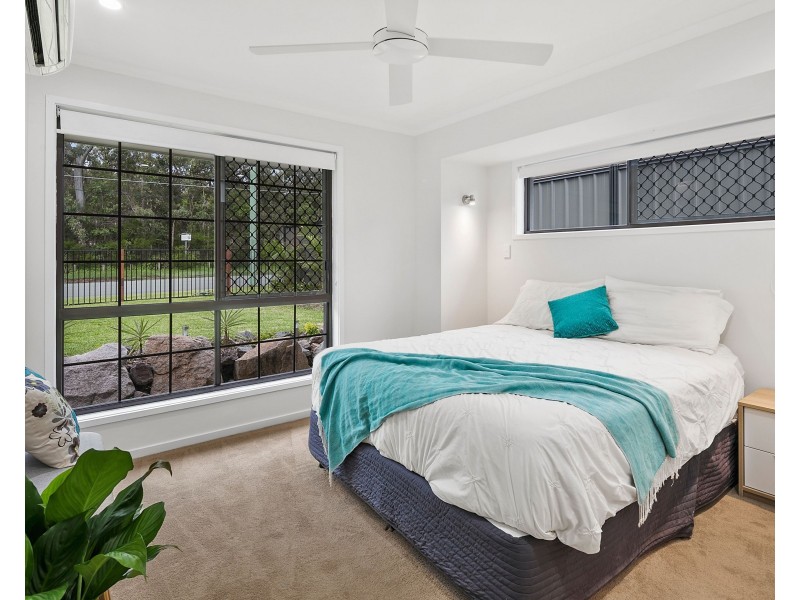 12 Frank Street, Thorneside QLD 4158