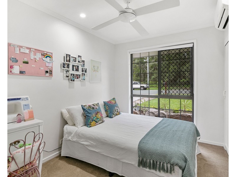 12 Frank Street, Thorneside QLD 4158