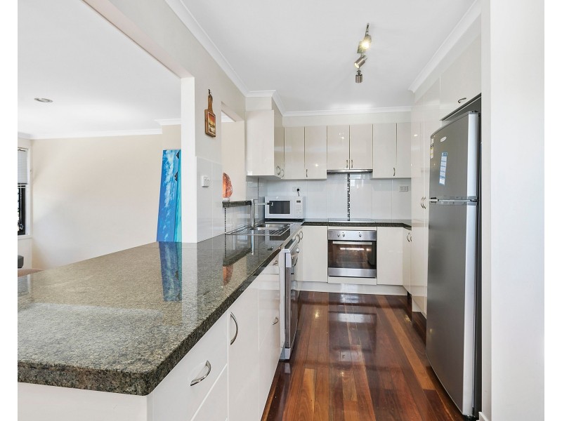 8 Benfer Road, Victoria Point QLD 4165