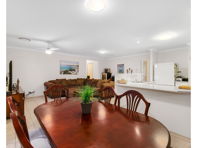 8 Hawkins Place, Thornlands QLD 4164