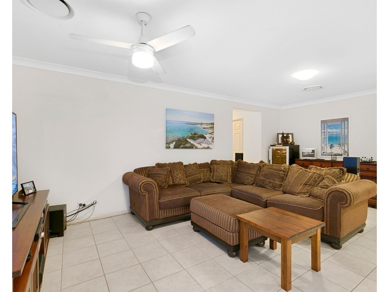 8 Hawkins Place, Thornlands QLD 4164