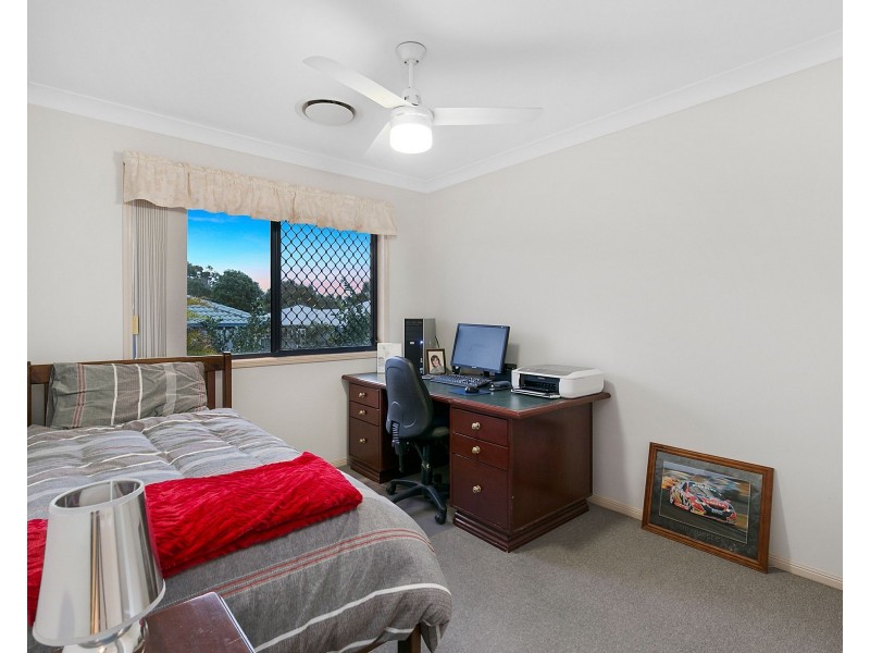 8 Hawkins Place, Thornlands QLD 4164