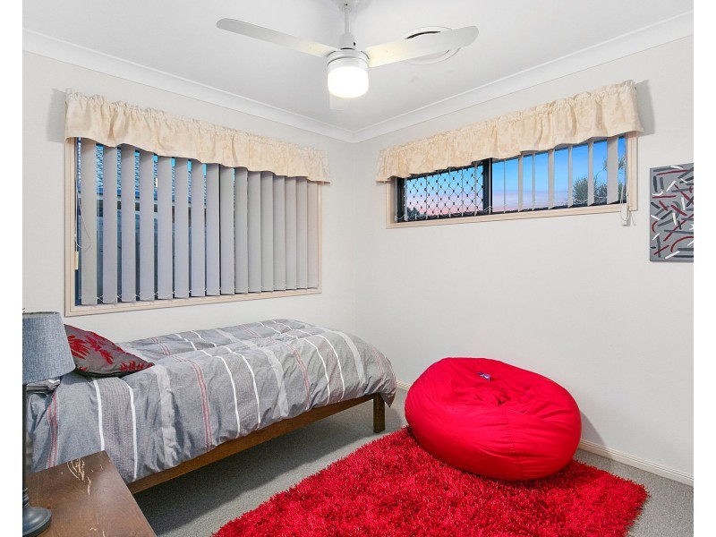 8 Hawkins Place, Thornlands QLD 4164