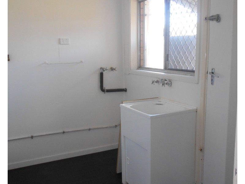 304 Queens Esplanade, Thorneside QLD 4158