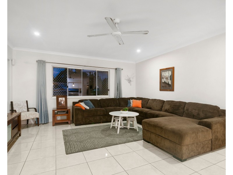 16 Acer Place, Redland Bay QLD 4165