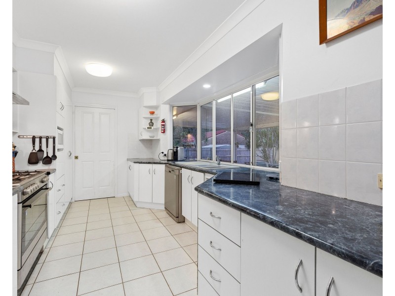 3 Barrett Street, Birkdale QLD 4159