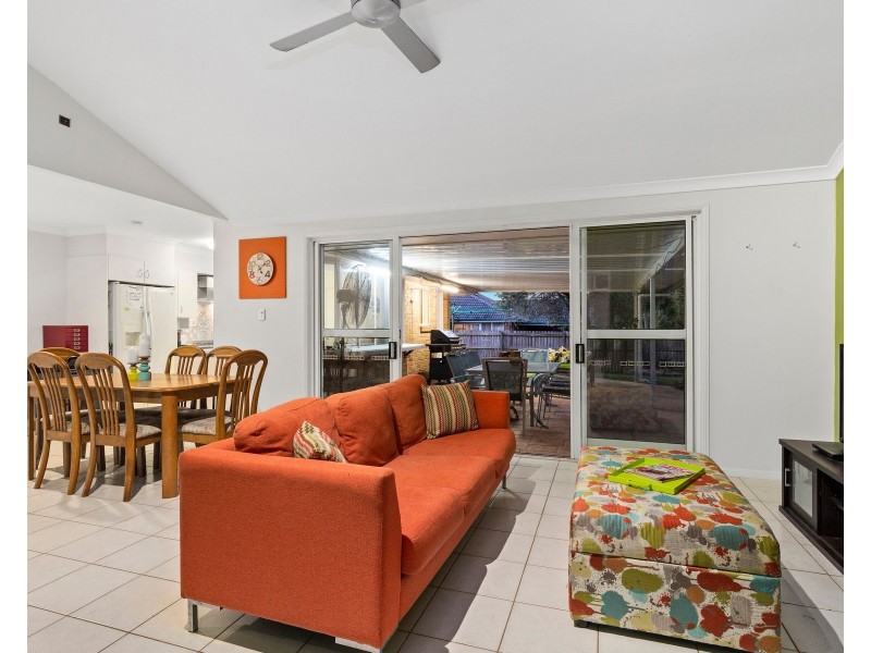 3 Barrett Street, Birkdale QLD 4159