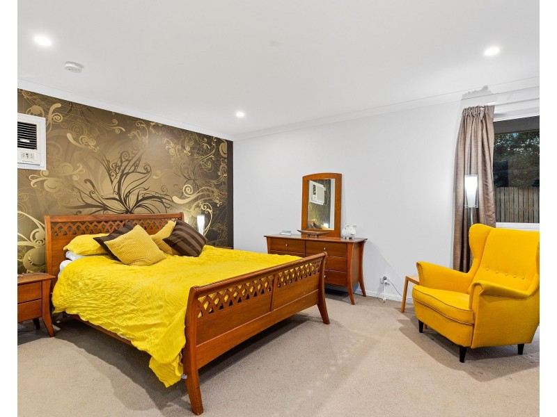 3 Barrett Street, Birkdale QLD 4159