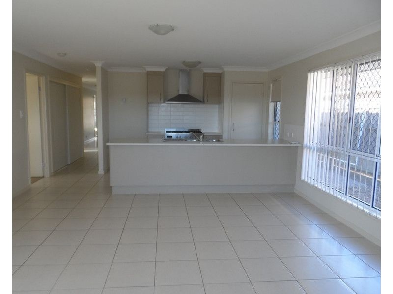 10 DUNNART Street, Victoria Point QLD 4165