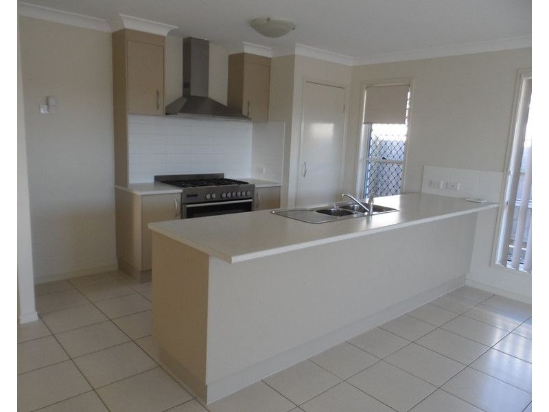 10 DUNNART Street, Victoria Point QLD 4165