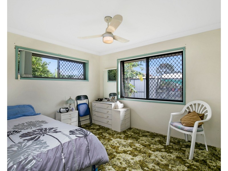 18 Tarcutta Street, Cleveland QLD 4163