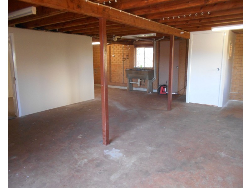 64 Collins Street, Redland Bay QLD 4165