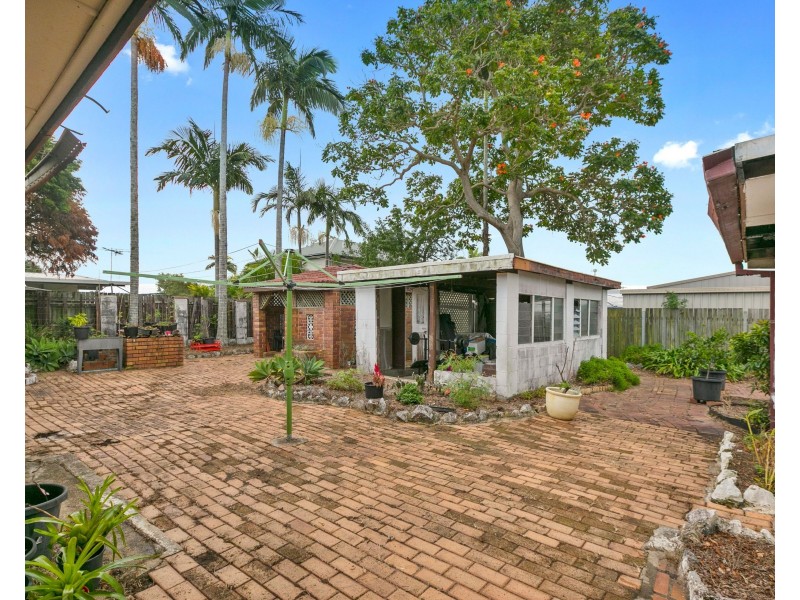 1 Saturn Street, Capalaba QLD 4157