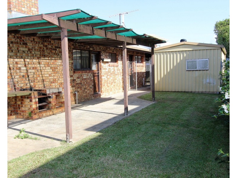 4 Bates Drive, Birkdale QLD 4159