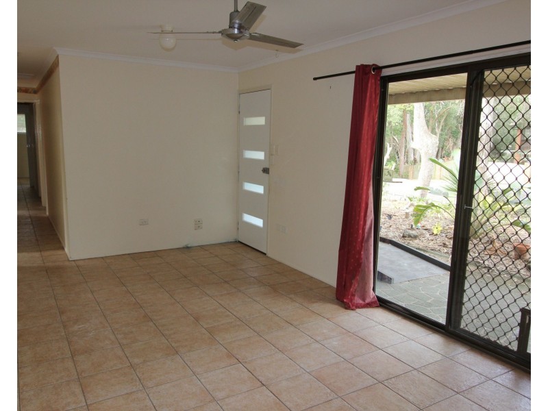 37 Napier Street, Birkdale QLD 4159