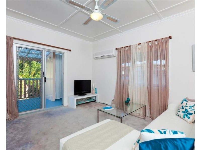 30 CARNATION Street, Wynnum QLD 4178