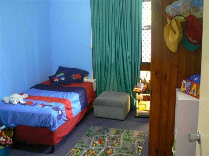 15 Kunden Street, Thorneside QLD 4158