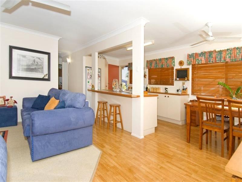 105 Railway Parade, Thorneside QLD 4158