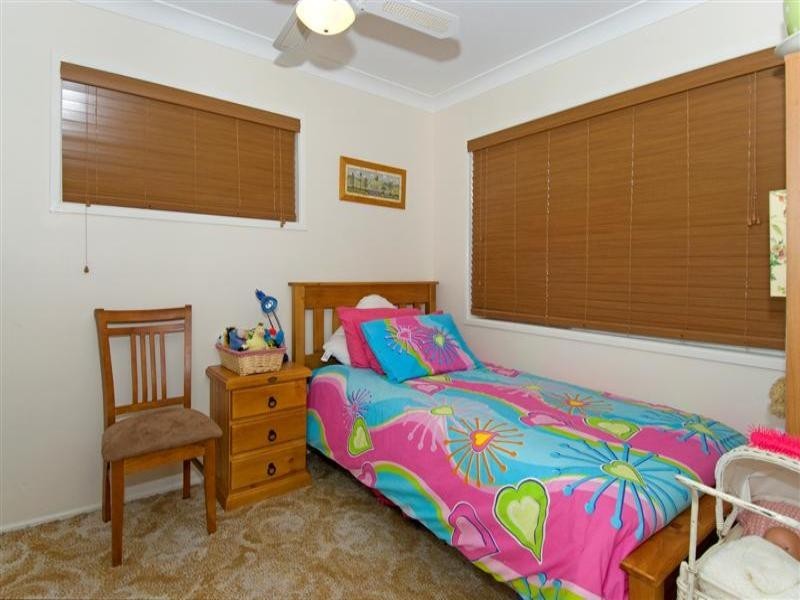 105 Railway Parade, Thorneside QLD 4158