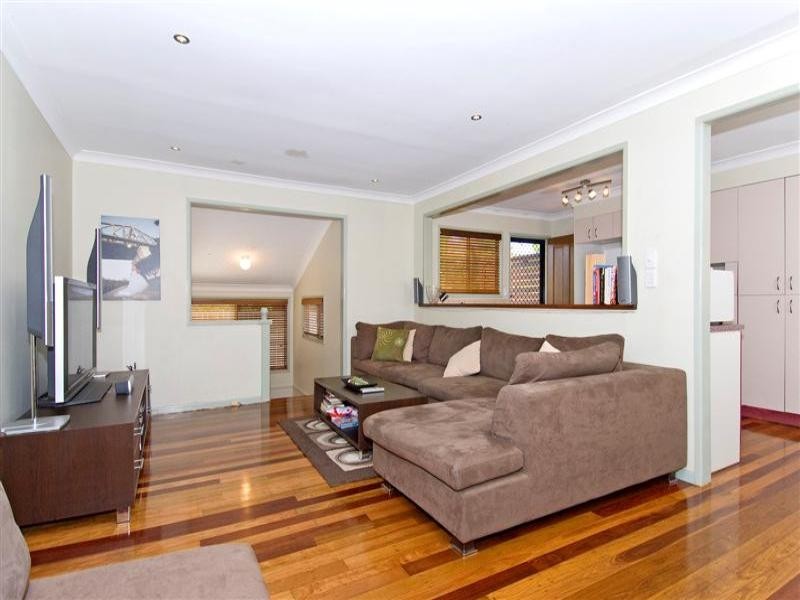 8 Weldon Street, Birkdale QLD 4159