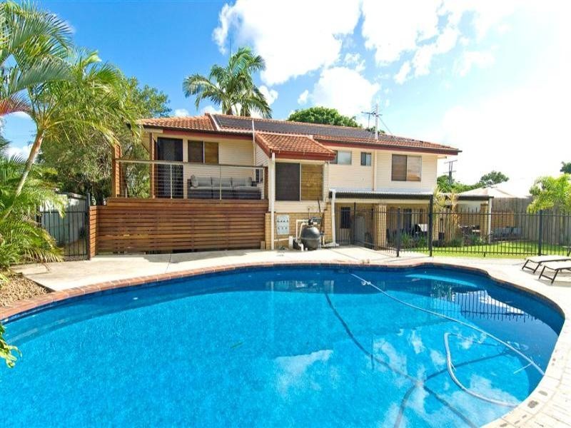 8 Weldon Street, Birkdale QLD 4159