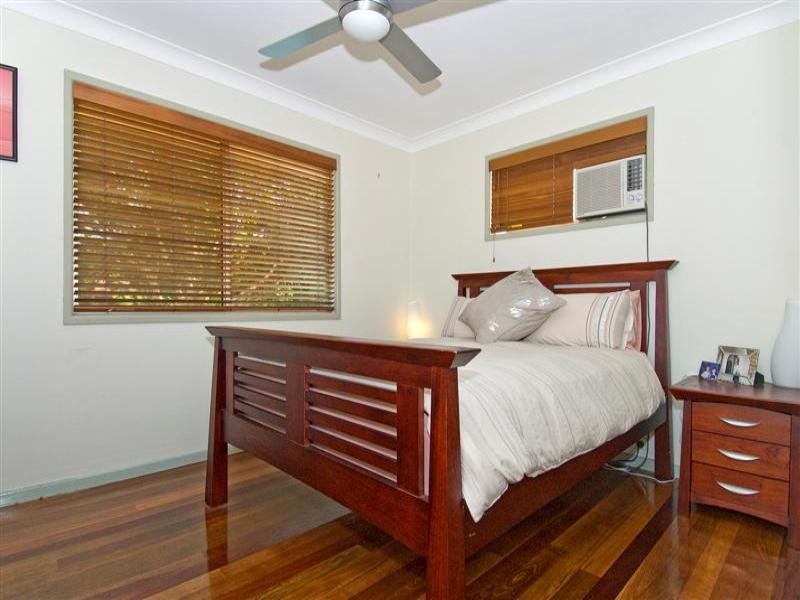 8 Weldon Street, Birkdale QLD 4159