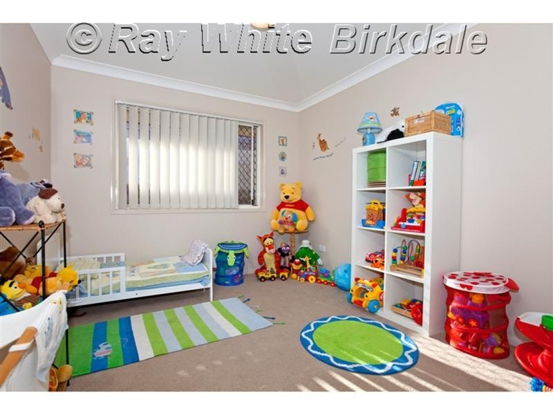 8 Dory Close, Redland Bay QLD 4165
