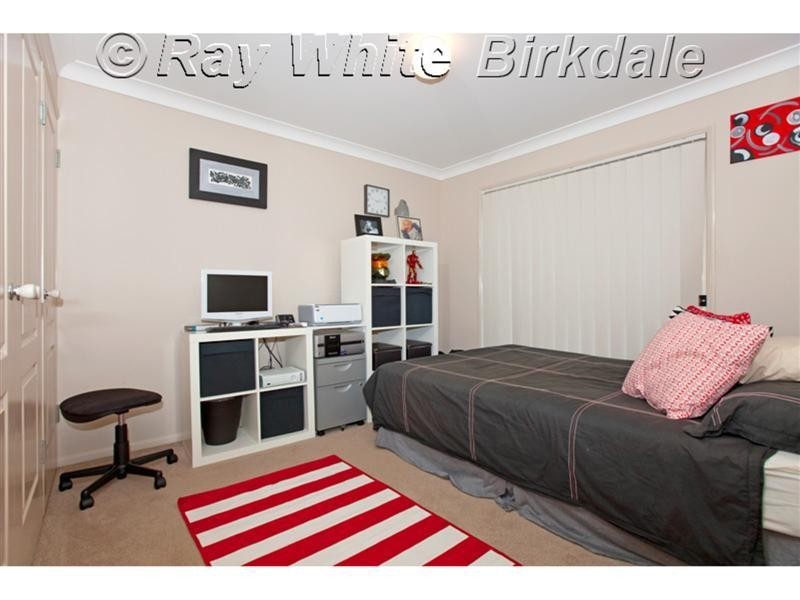 8 Dory Close, Redland Bay QLD 4165