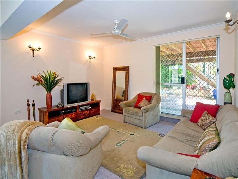 12 Currawong Drive, Birkdale QLD 4159