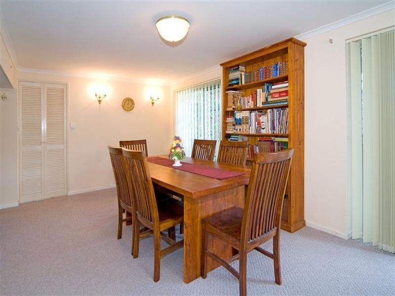 12 Currawong Drive, Birkdale QLD 4159