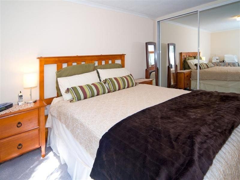 12 Currawong Drive, Birkdale QLD 4159