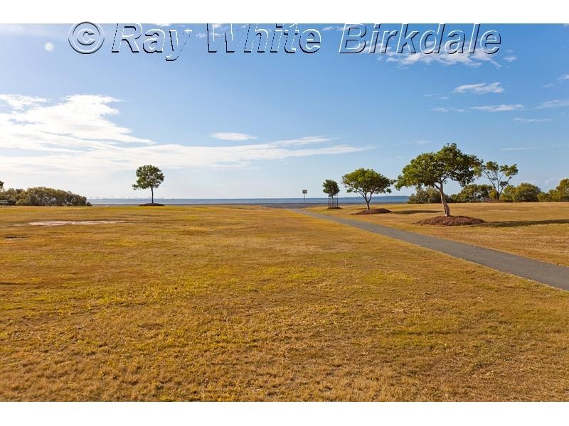 22 Makaha Drive, Birkdale QLD 4159