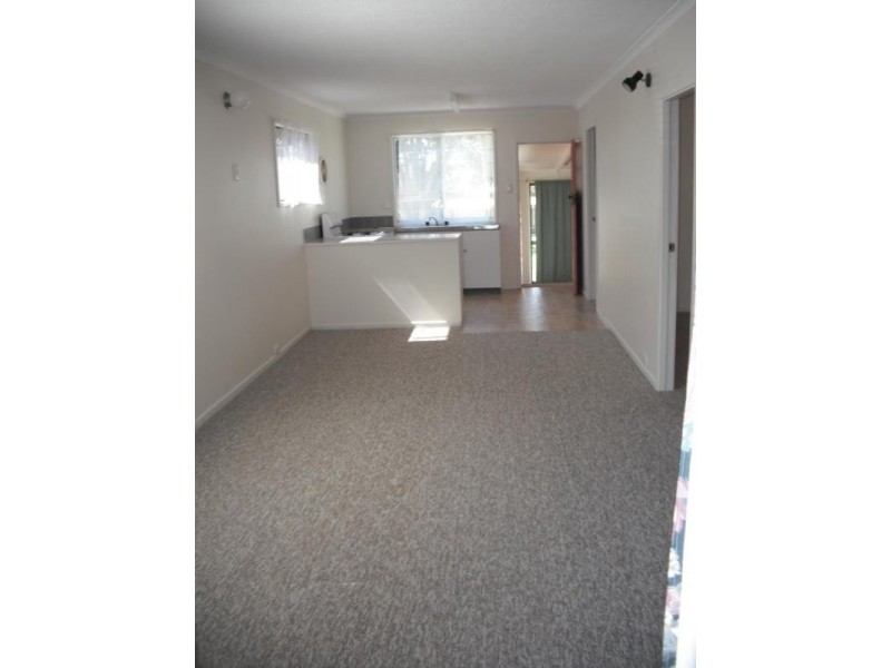 85 Thomas Street, Birkdale QLD 4159