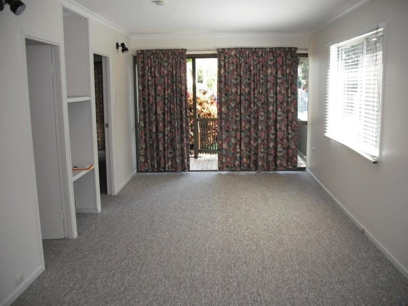 85 Thomas Street, Birkdale QLD 4159