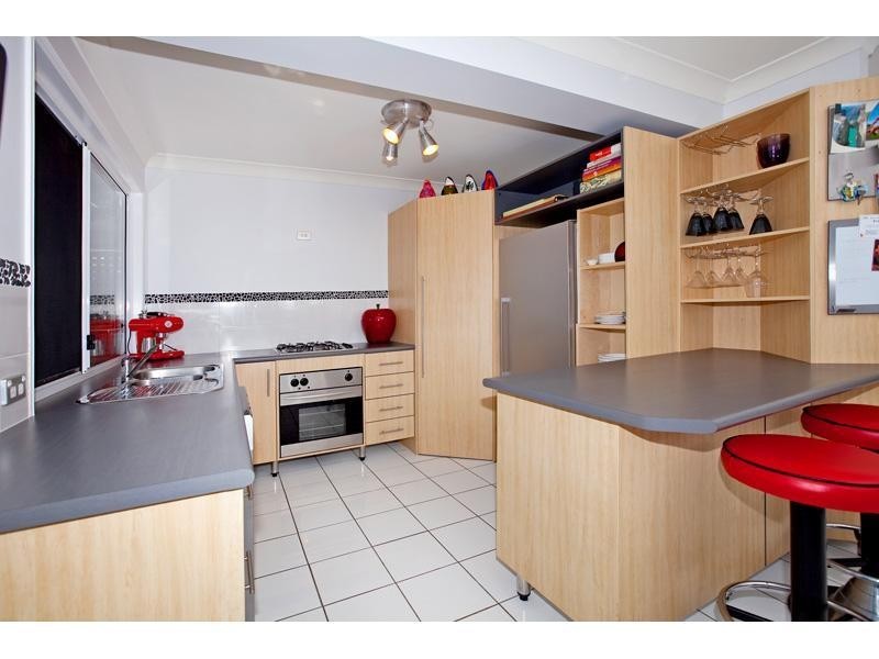 68 Queens Esplanade, Thorneside QLD 4158